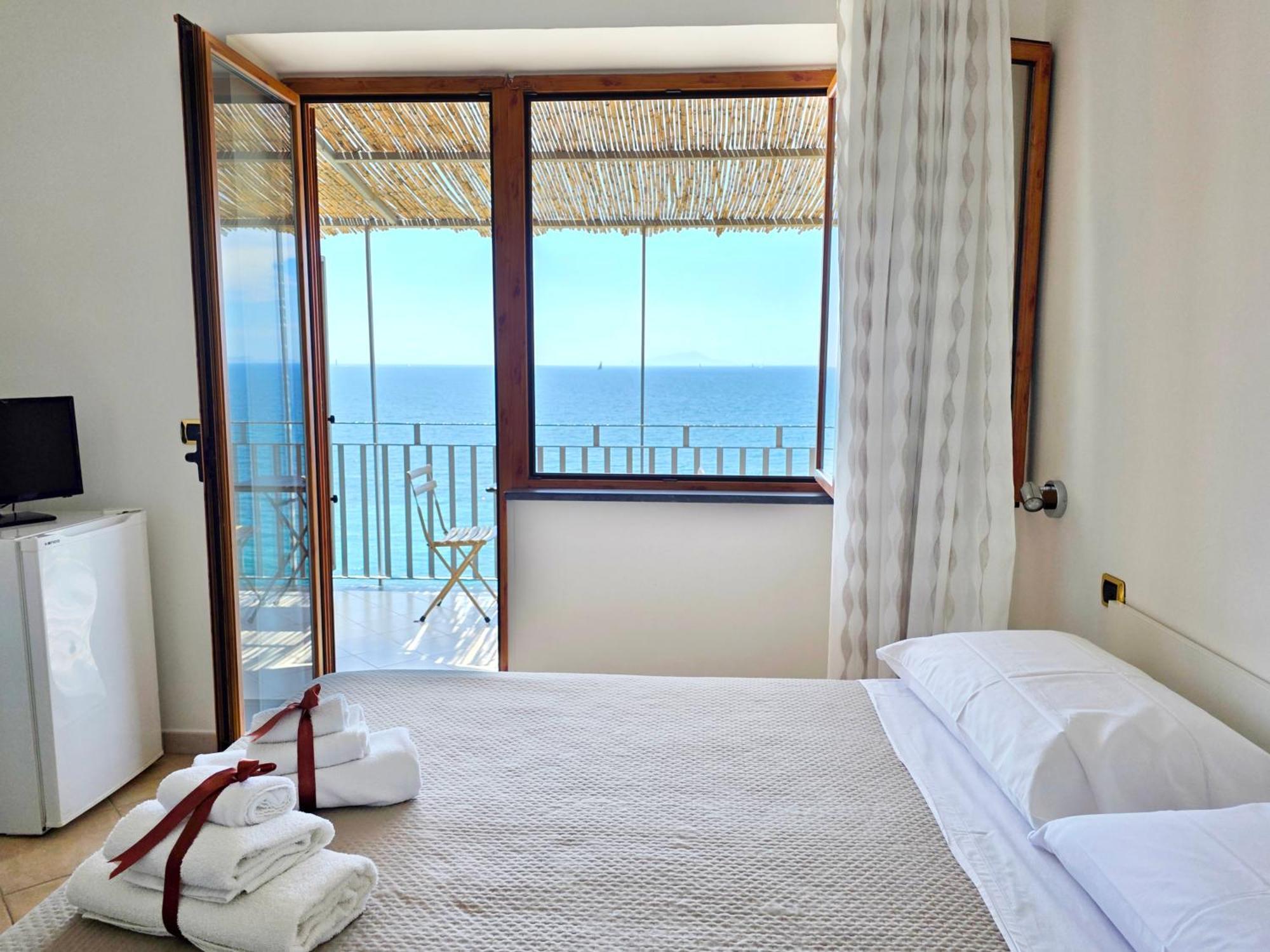 Bed and Breakfast Oasi Relais Vico Equense Esterno foto