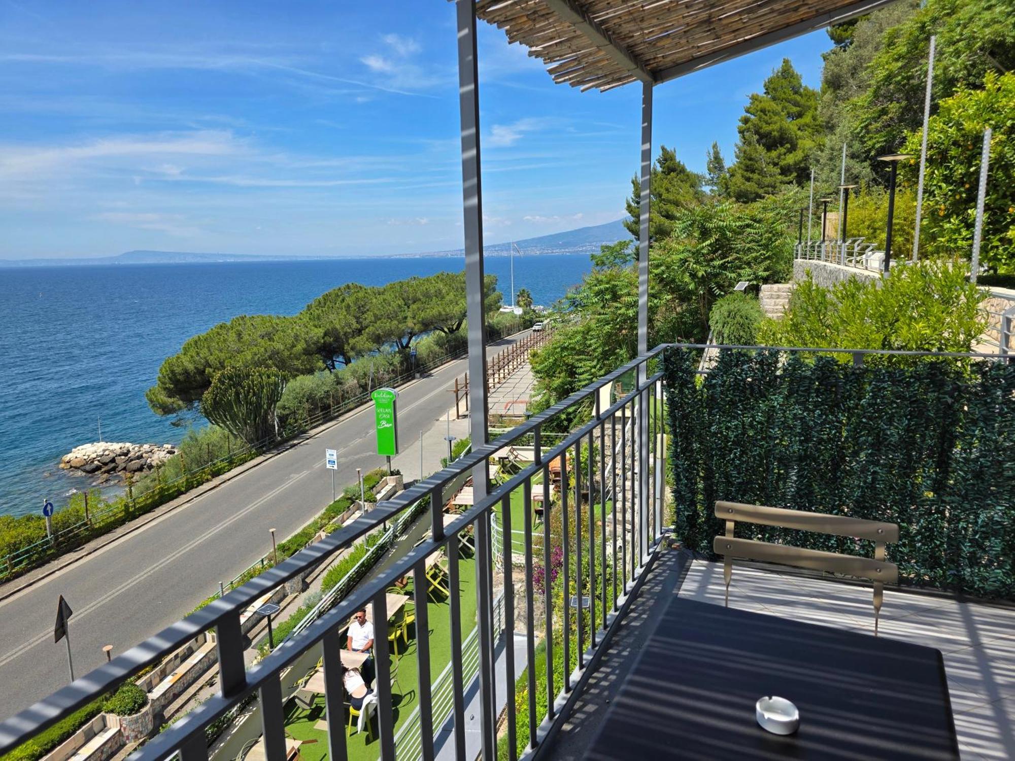 Bed and Breakfast Oasi Relais Vico Equense Esterno foto