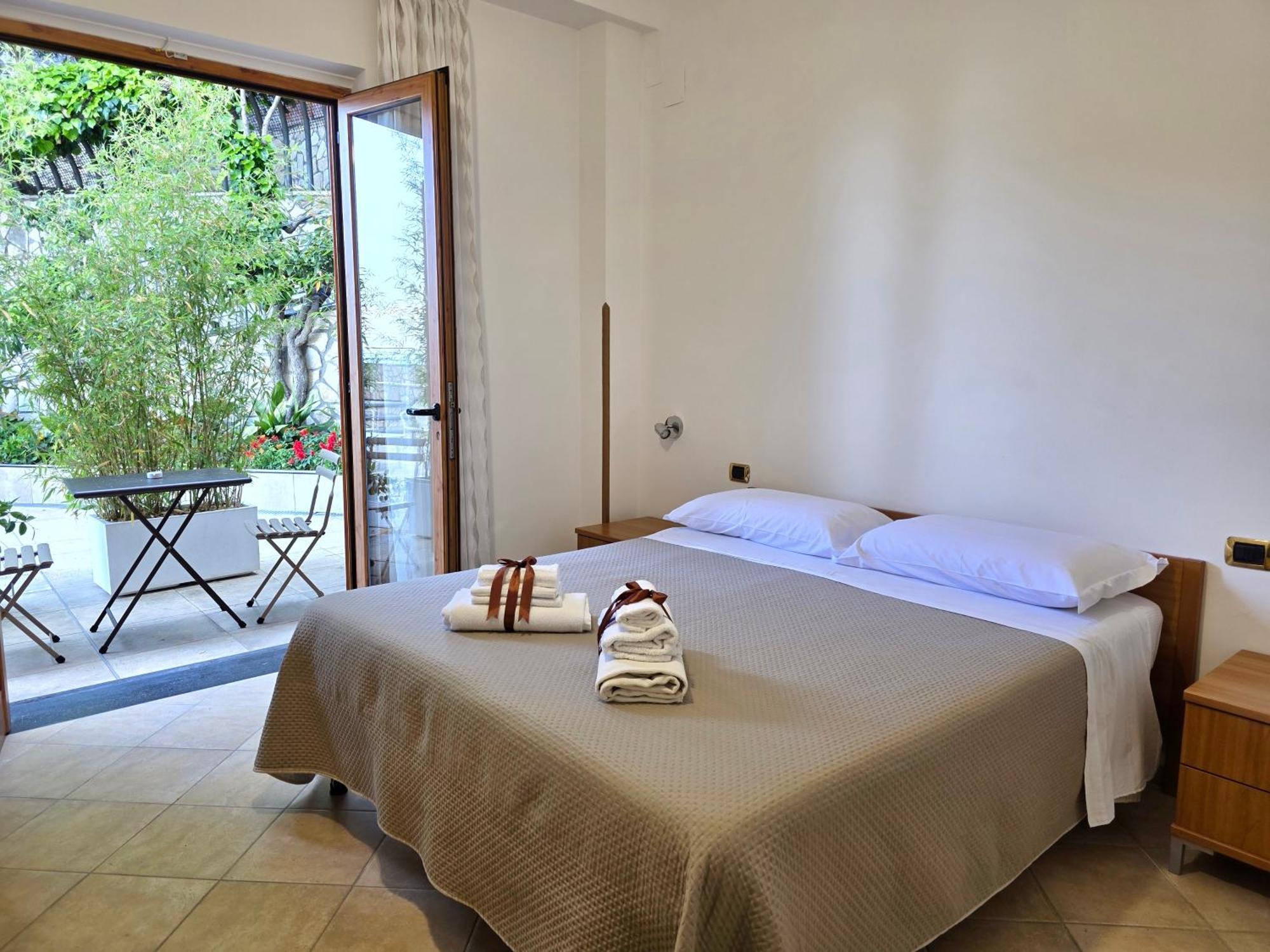 Bed and Breakfast Oasi Relais Vico Equense Esterno foto